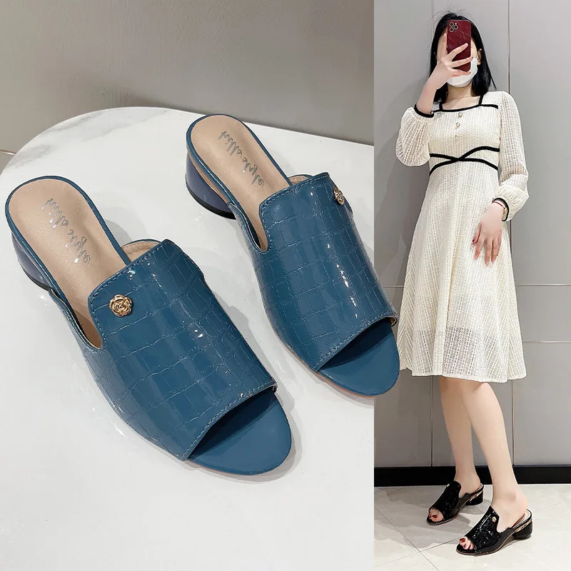 Weiche Leder Frauen Schuhe Rot Sexy Weibliche Flip-Flop Hausschuhe NEUE Sommer Mode Heels Slides Schuhe für Mädchen Bequeme Sandalen