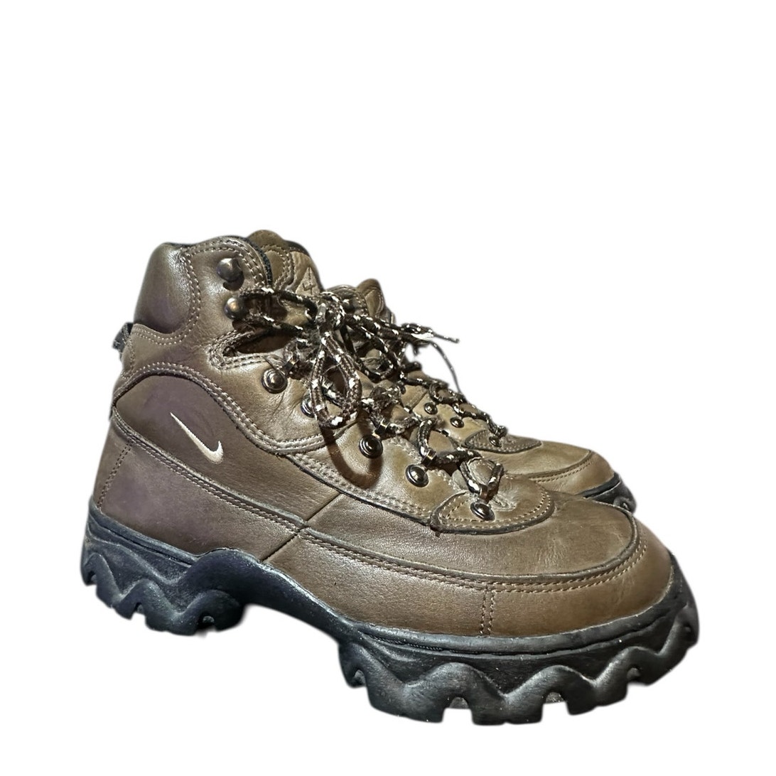 Nike Shoes | Vtg Nike Air Lahar Acg Boots Brown Leather Lace Up Hiking Shoes Men's Sz 7.5 | Color: Black/Brown | Size: 7.5
