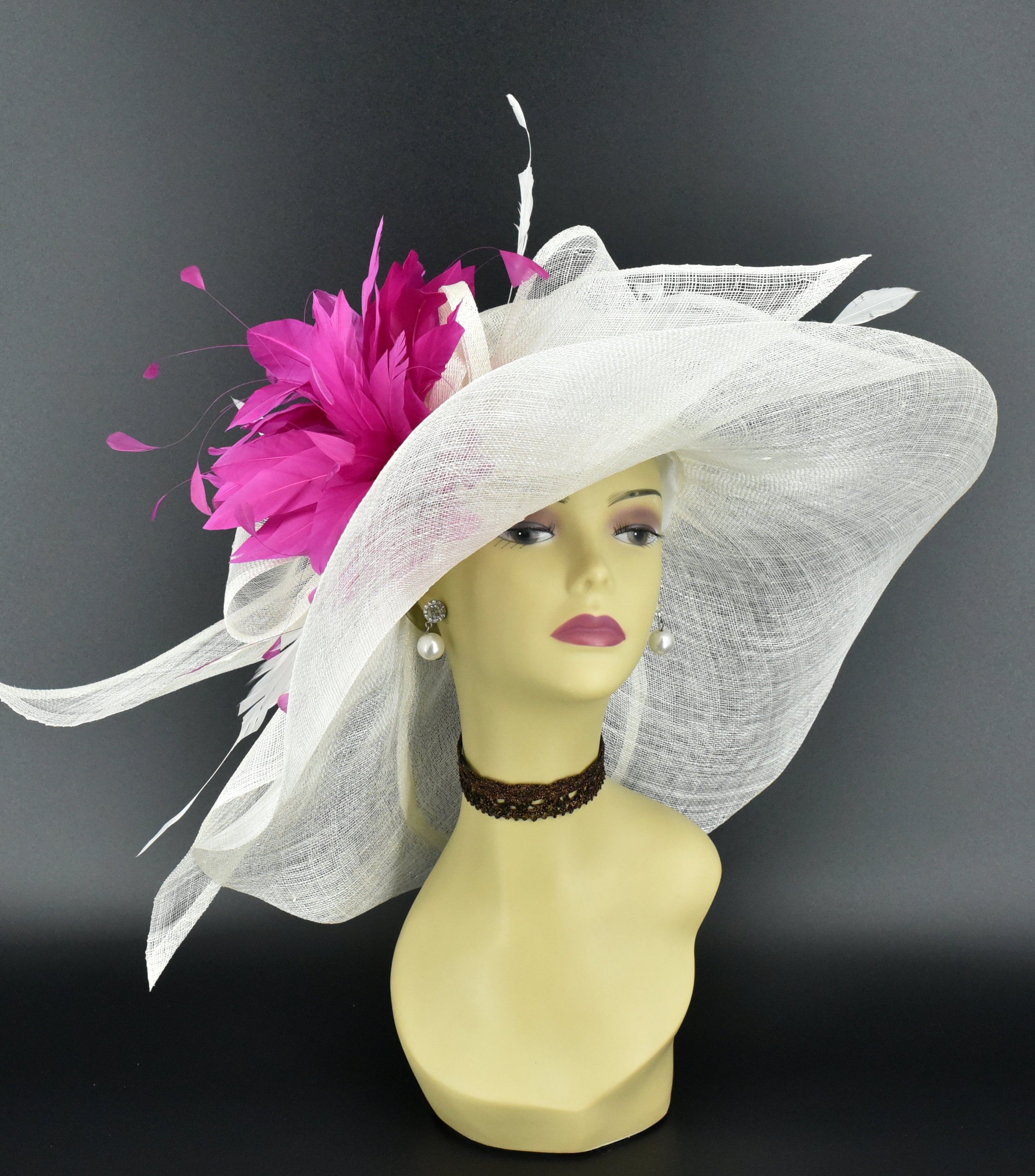 M22019F (cappello fucsia avorio) Cappello Kentucky Derby Cappello da chiesa Cappello da matrimonio Cappello da tè Cappello Sinamay a tesa larga con fi