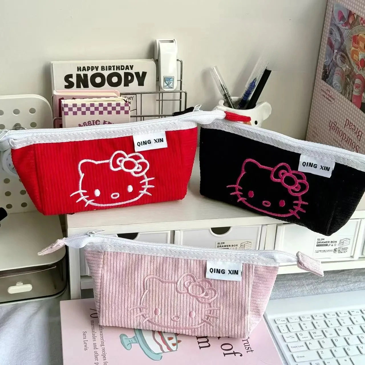 Modisches Hello Kitty Federmäppchen aus Cord, große Kapazität, Make-up-Aufbewahrungstasche, Schulbedarf für Schüler