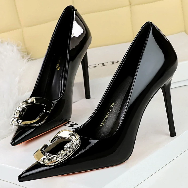 BIGTREE Schuhe Metall Strass Gürtel Schnalle Frauen Pumpen patent leder High Heels Luxus Bankett Schuhe Sexy Party Schuhe Frauen