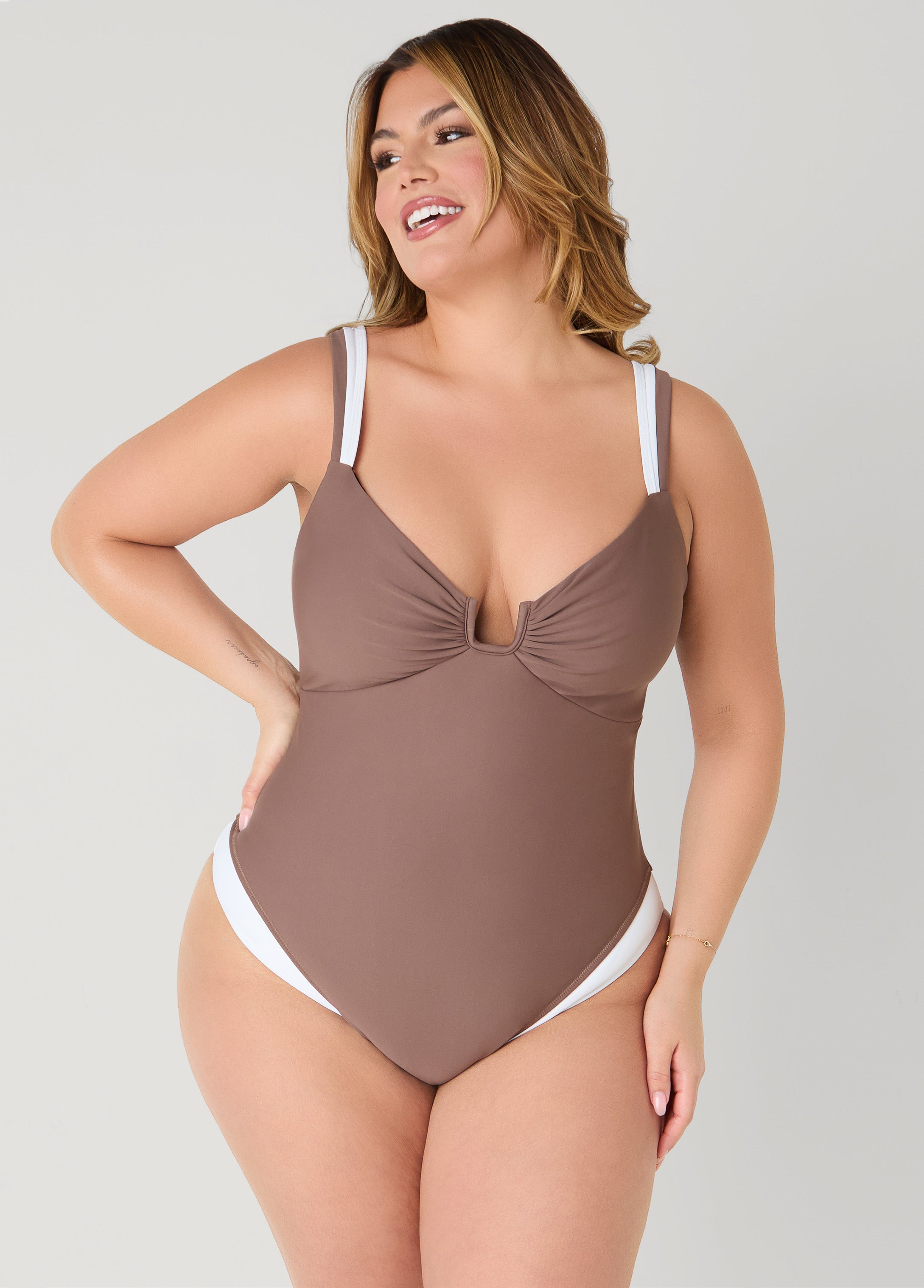 Plus Size Two Tone U Ring Swimsuit