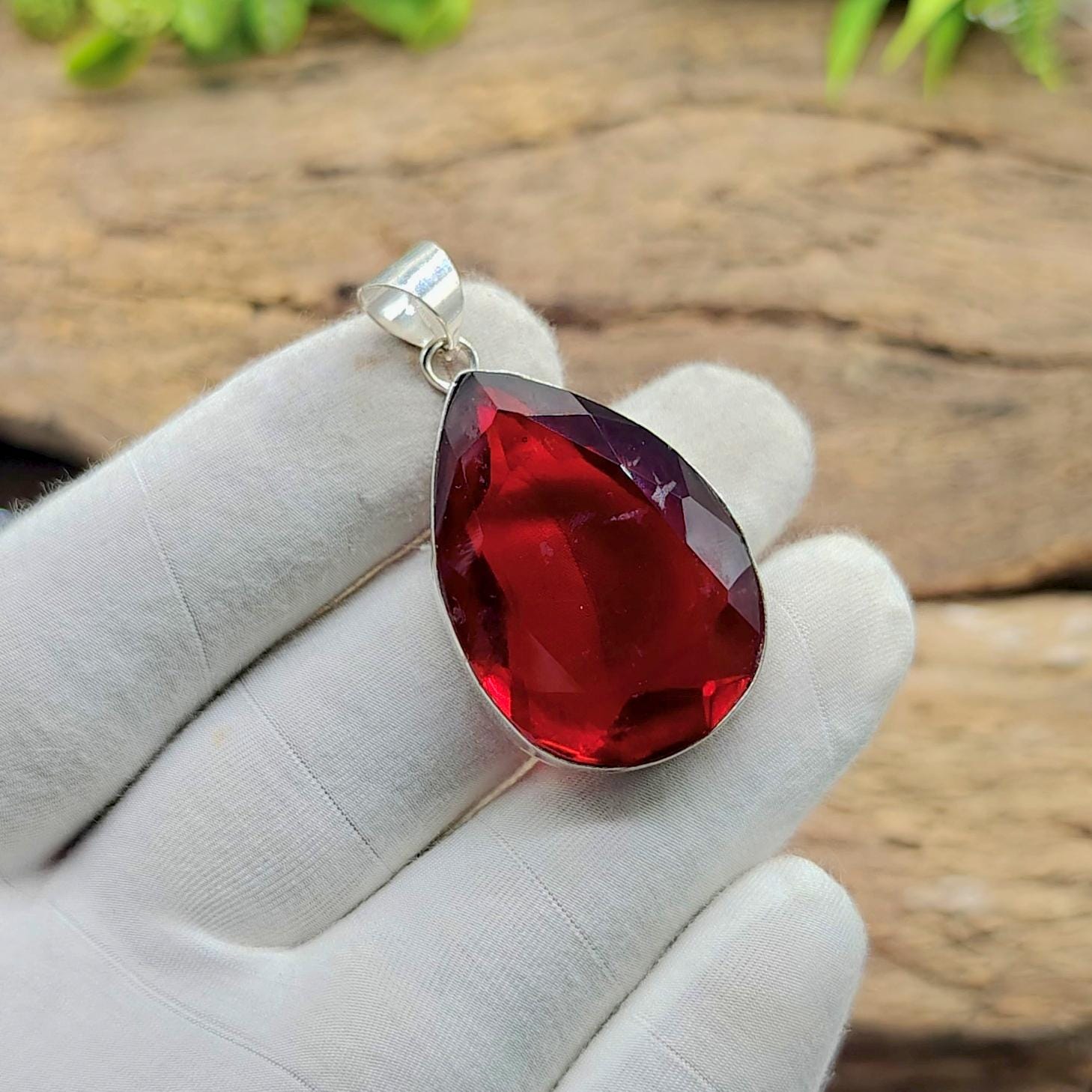 Ciondolo a goccia in granato rosso, ciondolo in argento sterling 925, ciondolo fatto a mano, ciondolo in argento con pietra preziosa granato, collana