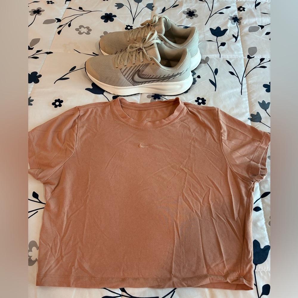 Nike Shoes | Women's Nike Run Defy Running Shoes With Nike Shirt | Color: Orange/Tan | Size: 8.5