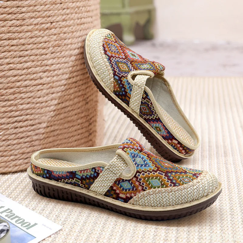 Ethnische bestickte Schuhe: Neue atmungsaktive Leinen-Halbslipper für Damen mit weichen Sohlen – Damen-Stoffschuhe für den Einzelfuß Image
