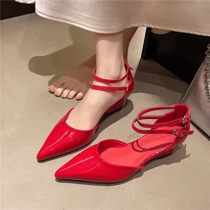 2026 Summer New Retro Solid Color Women's High Heels Fashion Buckle Designer Sandals Comfortable Office Roman Sandals Plus Size