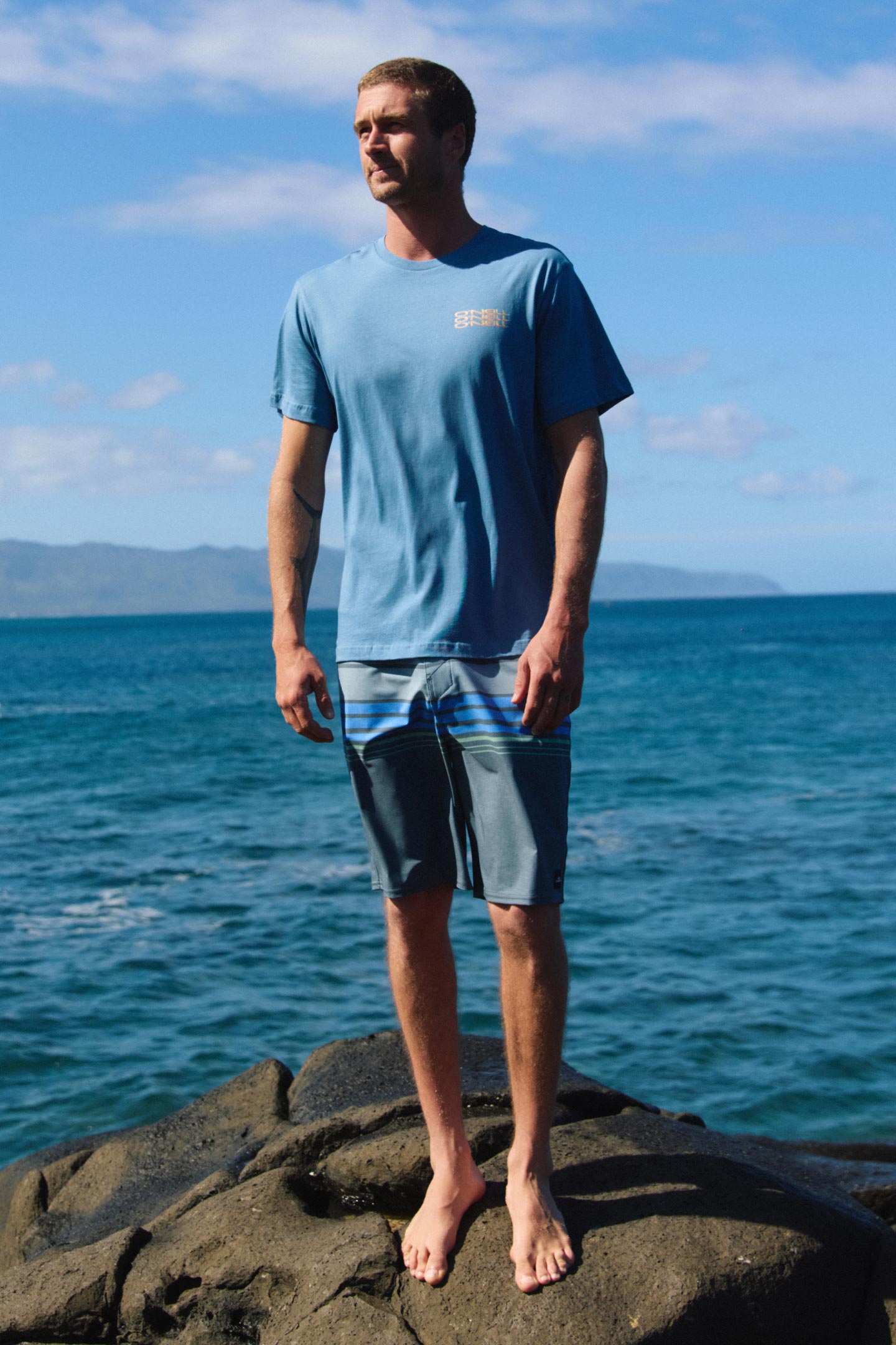 O'Neill Men's Hyperfreak Heat Stripe 20"" Board Shorts in Dark Slate, Size 31, Elastane/Polyester