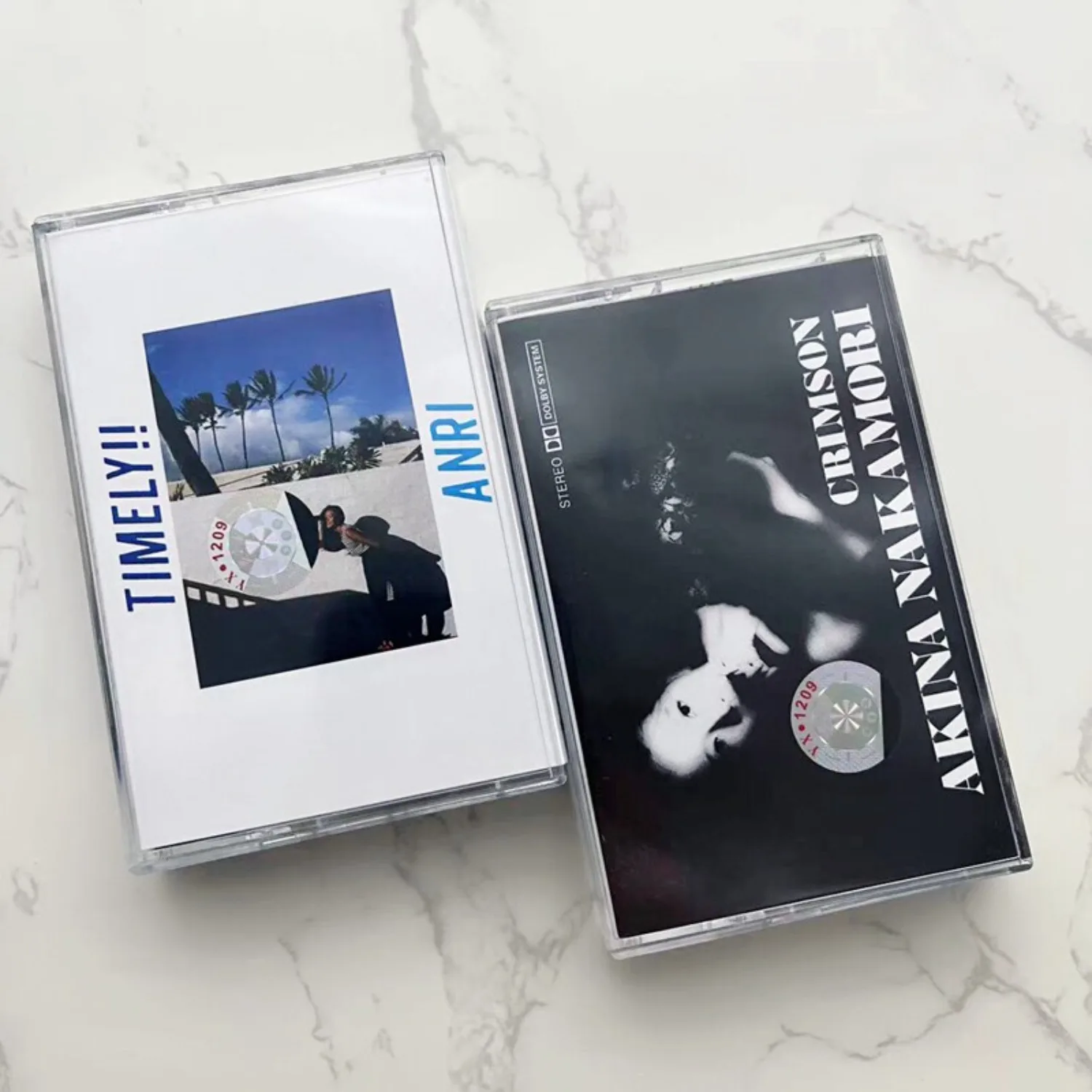 Anri TIMELY!! & Akina Nakamori CRIMSON City Pop Showa J-Pop Audio-Kassette Retro Analog-Sound Sammlerstück für Fans Home Ar Image