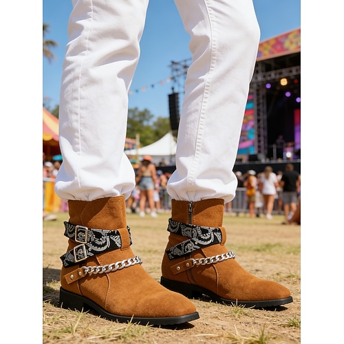 Herren-Westernstiefeletten in Hellbraun mit Kettenriemen – modische Cowboystiefel für Musikfestivals, Konzerte, Rodeo-Looks, Outdoor-Partys, Streetwear und trendige Outfits. Image
