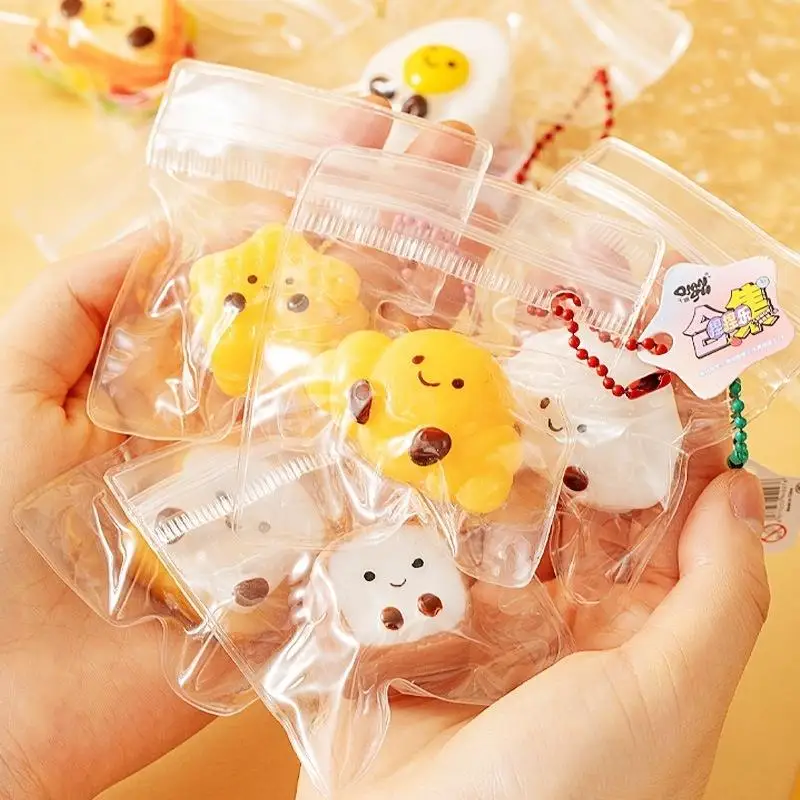 5 Pezzi Giocattoli Antistress a Forma di Pane, Mini Mochi Sensoriali Divertenti da Spremere, Gadget da Festa, Regalo, Portachiavi, Ciondolo