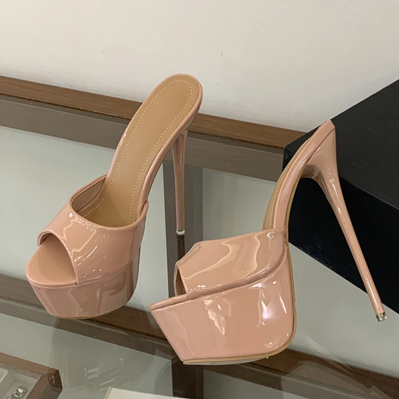 Liyke Schwarze Aprikosenfarbene Lackleder-Modenschau-Super-High-Heels Plateau-Pantoletten Damen Stiletto-Sandalen Große Größe 46 Damenschuhe