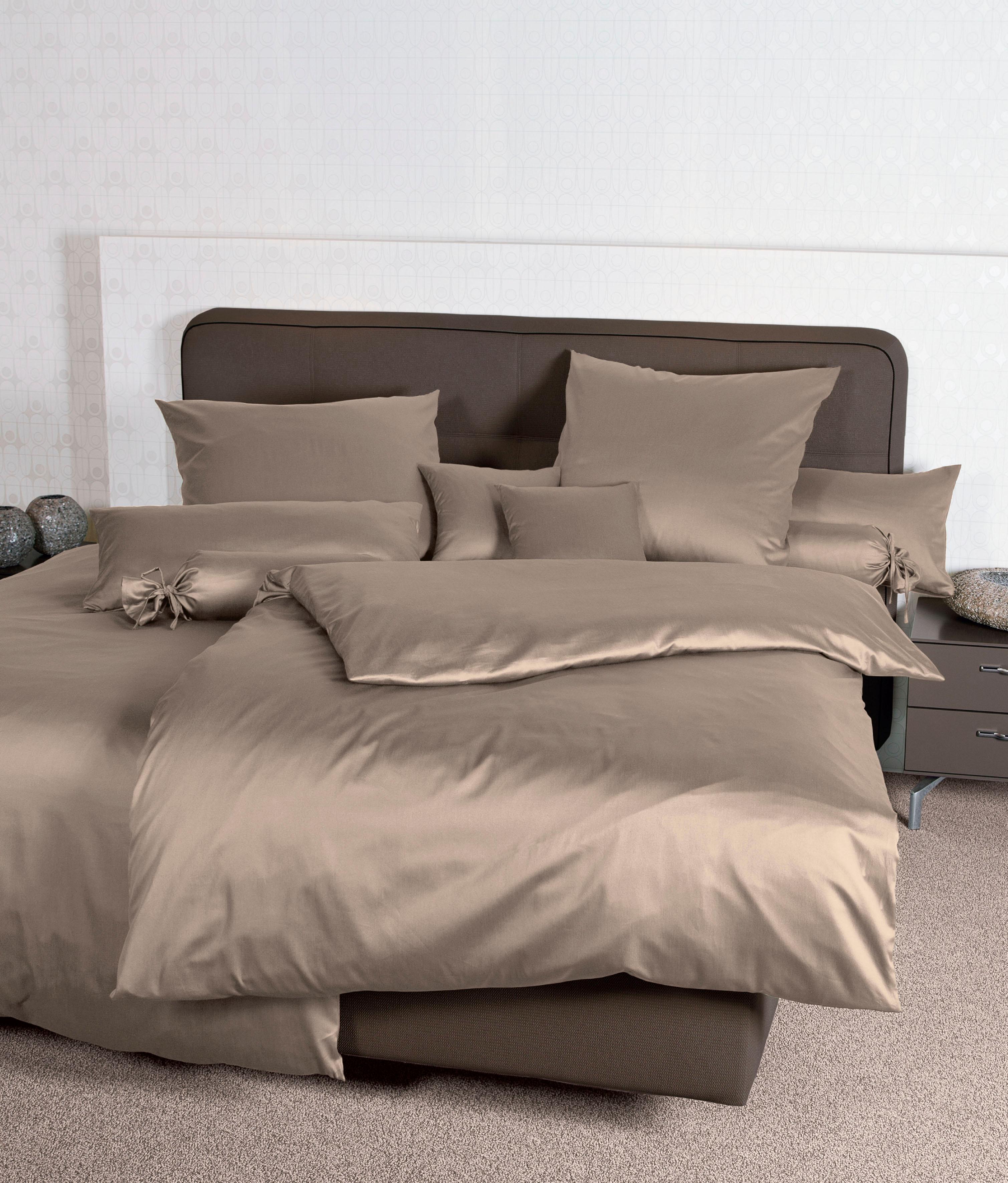 Bettwäsche JANINE "Colors", grau (taupe), B/L: 240cm x 220cm, 1 Stk., 2 Stk., Mako-Satin, B/L: 80cm x 80cm & 80cm x 80cm, 3 Stk., Mako-Satin, Obermaterial: 100% Baumwolle, Bettwäsche, Bettwäsche, feinfädige uni Bettwäsche für alle Jahreszeiten,... Image