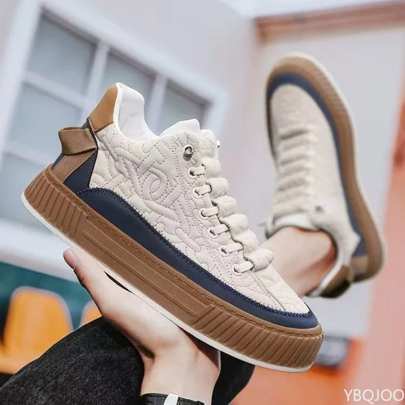 Große Größen Frühling und Herbst Neue Dicksohlige Höhenerhöhende Casual Herrenschuhe Nischen-Trend Vielseitige Flache Sportschuhe für Herren