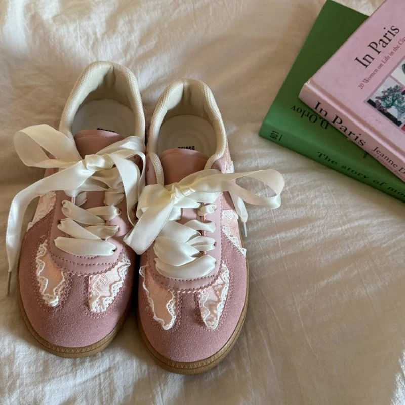 Damen Vintage Spitzen-Satin-Sneaker Retro Casual Flache Schuhe Mode Schleifendekoration Damen Alltags-Walkingschuhe