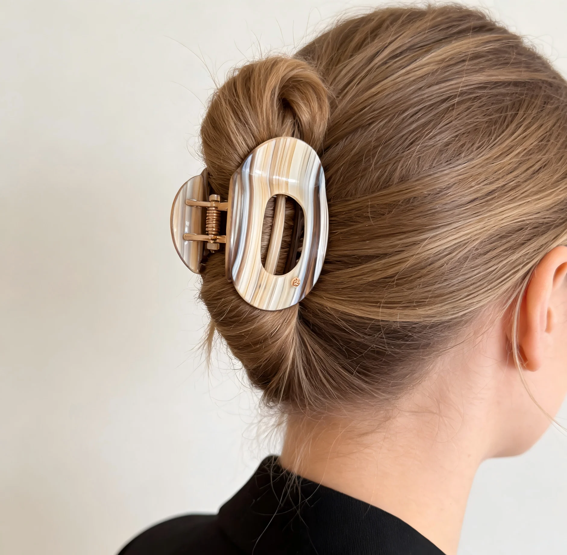 Fermagli per capelli in acetato di alta gamma design geometrico stile europeo-americano antiscivolo a forma di squalo molto venduti