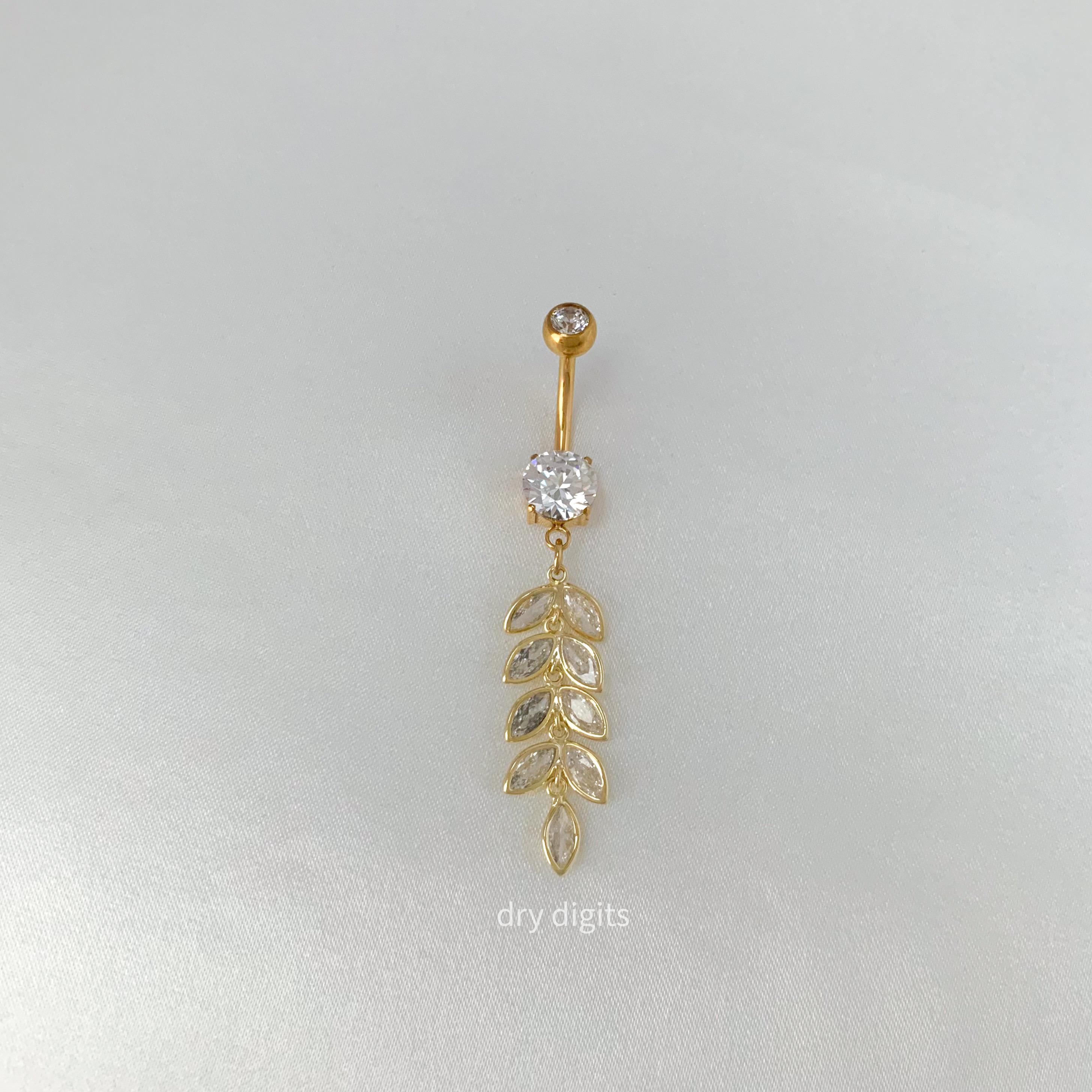 Piercing all'ombelico a forma di foglia, piercing all'ombelico in oro 14G, piercing all'ombelico delicato, piercing all'ombelico in titanio