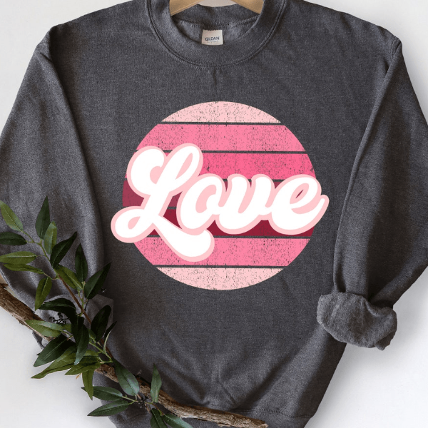 Retro Love Heart Valentine's Day Shirt Cute Heart Shirt For Women, Perfect Valentine's Day Tee white 2xl sweatshirt