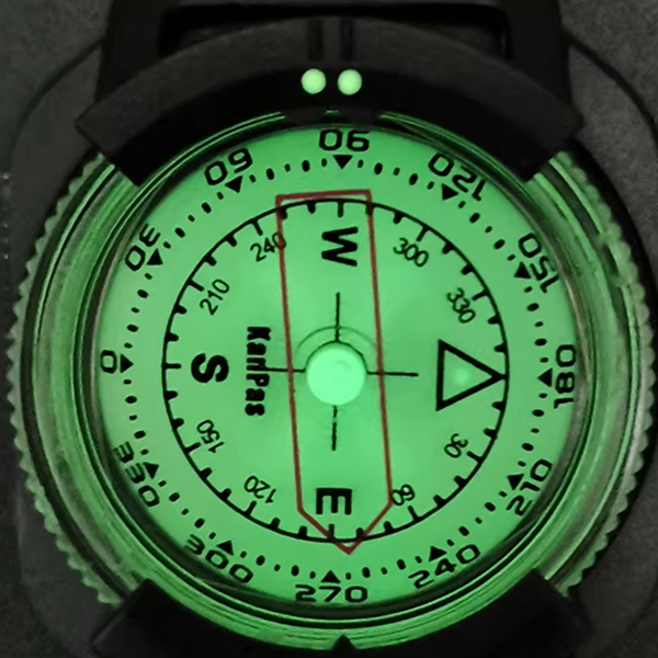 Professional Waterproof Diving Compass Watch With Luminous Dial For Scuba And Outdoor Navigation Professional Waterproof Diving Compass Watch With Luminous Dial For Scuba And Outdoor Navigation