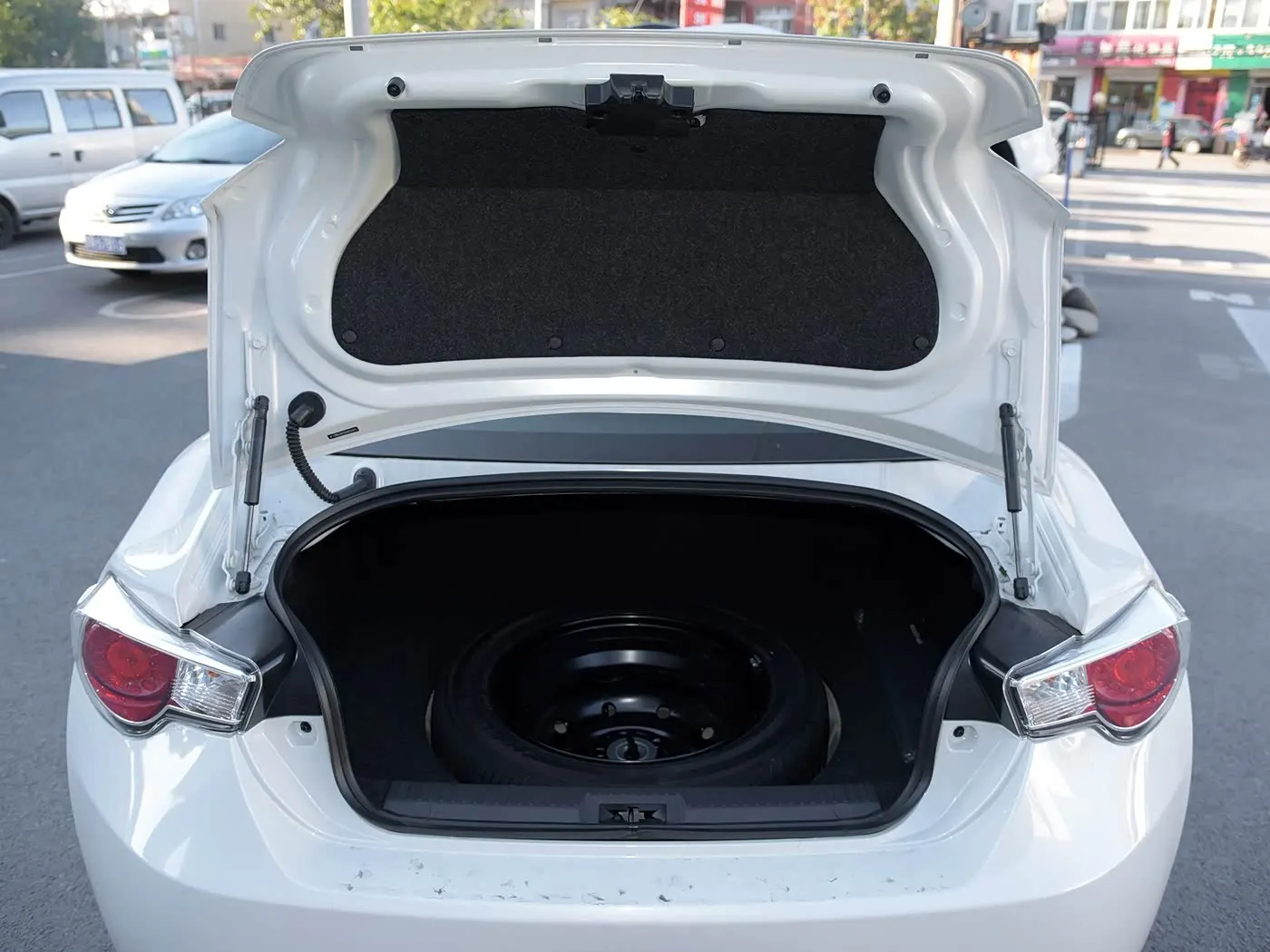 Ammortizzatori per bagagliaio posteriore per Toyota GT 86 ZN6 SUBARU BRZ Coupe 2011-2021 Con spoiler Portellone posteriore Boot Ammortizzatori a gas Supporto di sollevamento