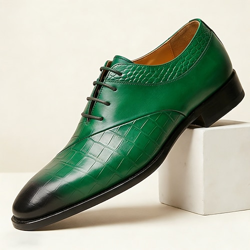 Weiße Herren-Oxfordschuhe mit Krokodilprägung und schwarzer Kappe, klassische Schnürschuhe für formelle Anlässe, ideal für Hochzeiten, Geschäftsveranstaltungen, Bankette und Abendveranstaltungen. Image