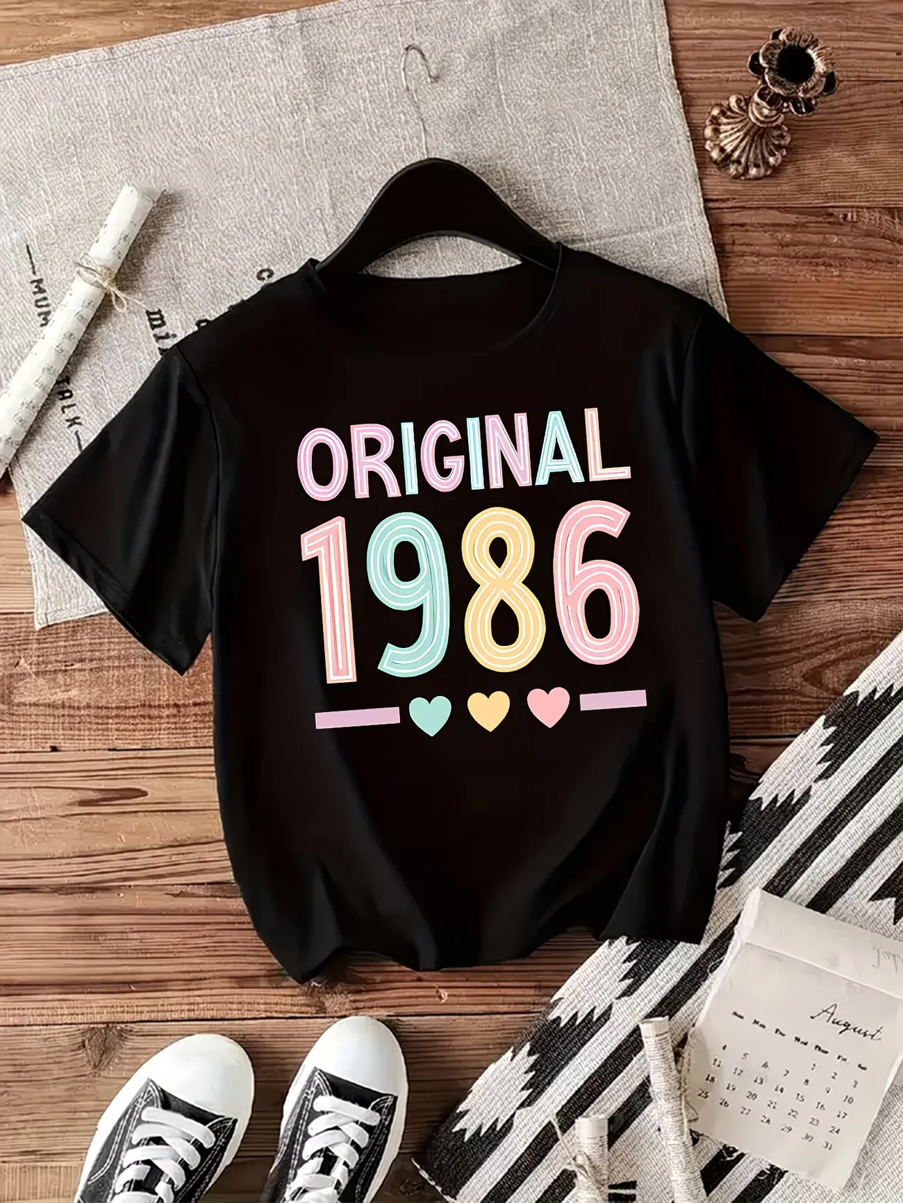 Maglietta originale del 1986 da donna, regalo per il 40° compleanno, maglietta con stampa grafica, maglietta retrò con stampa di lettere colorate, maglietta estiva a maniche corte con scollo a O