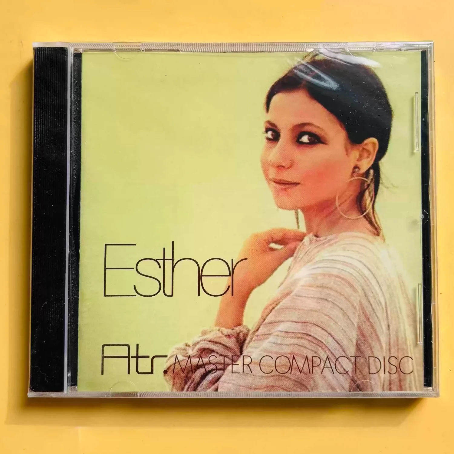 Esther "Esther" Legendäres Audiophile Vocal World Music Atr. Master Compact Disc Meisterwerk, ikonische audiophile Gesangsaufnahme Image