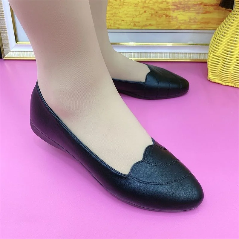 sapatos femininas women cute plus size black soft leather slip on hotel work shoes lady classic white comfort office shoes b585