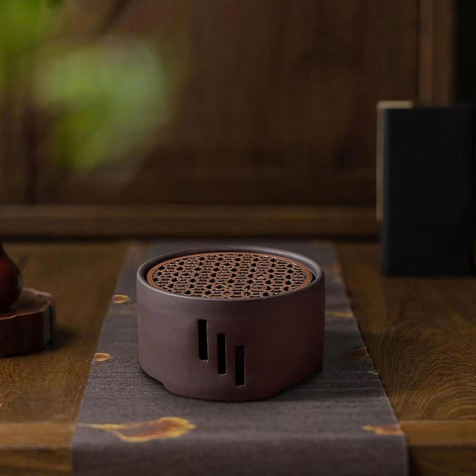 Chinese Ceramic Teapot Loose Leaf Tea Pot Tea Maker Kettle Tea Warmer for Hotel Household Tea House Tea Lovers Gift Kitchen