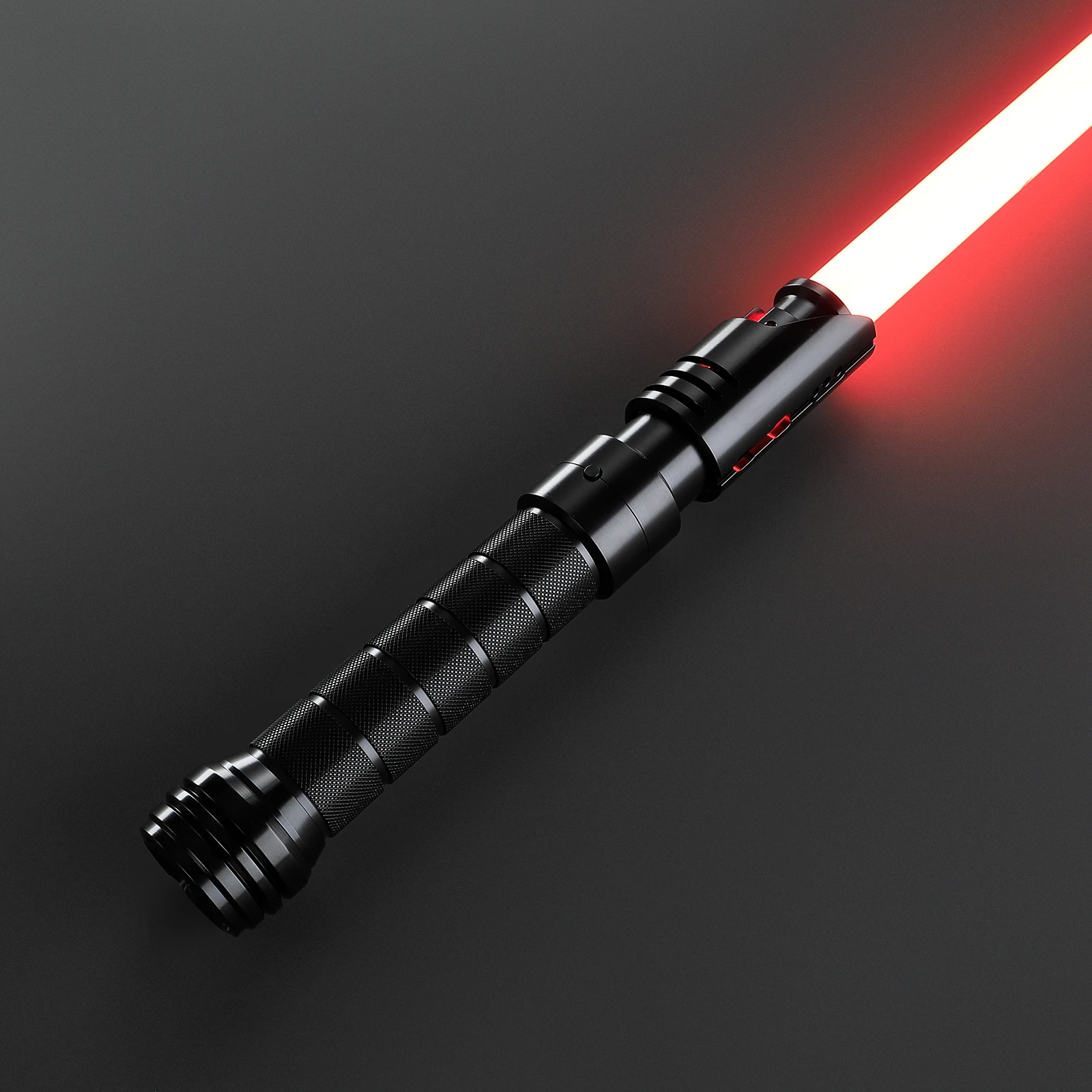 DamienSaber Metal Hilt Force Heavy Dueling Light Sabre Infinite Color Changing mit 34-Sound-Schriftarten Sensitive Smooth Swing Image