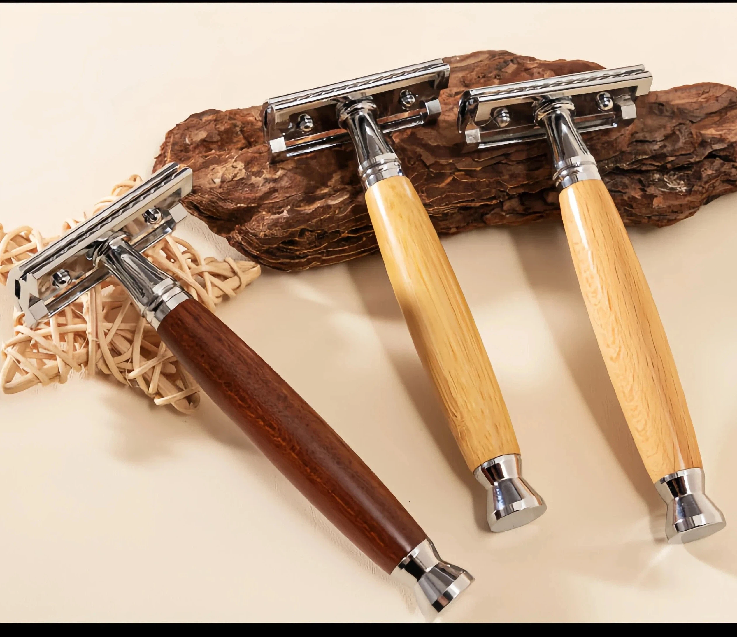 Doppelschneidiger Rasierer, Rasierer mit Griff aus Holz und Zinklegierung, umweltfreundliche Sicherheitsrasierer für Damen/Herren-Damenrasierer Image