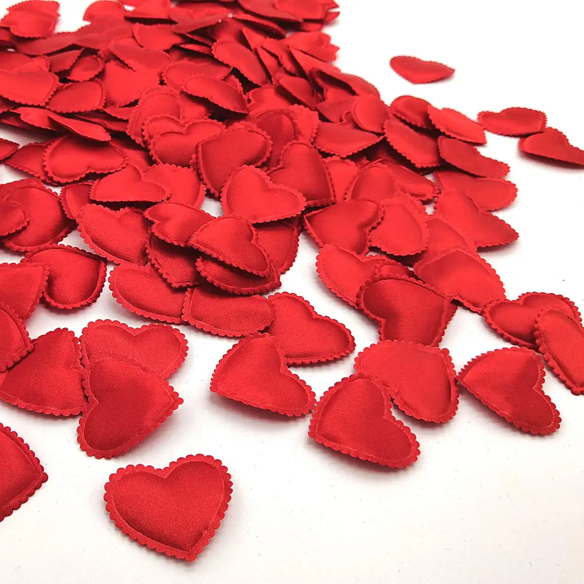Valentinstag 200 Stück romantische gepolsterte Stoff-Wurfblätter, Liebesherzen für Tisch und Teppich, Hochzeit, Party-Dekoration Image