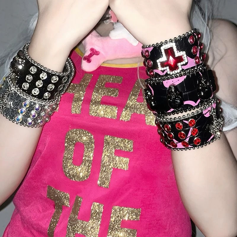 Gothic Schmuck Leder Rot Kristall Kreuz Armband frauen Retro Grunge Schädel Armband Zubehör Koreanische Punk Charms