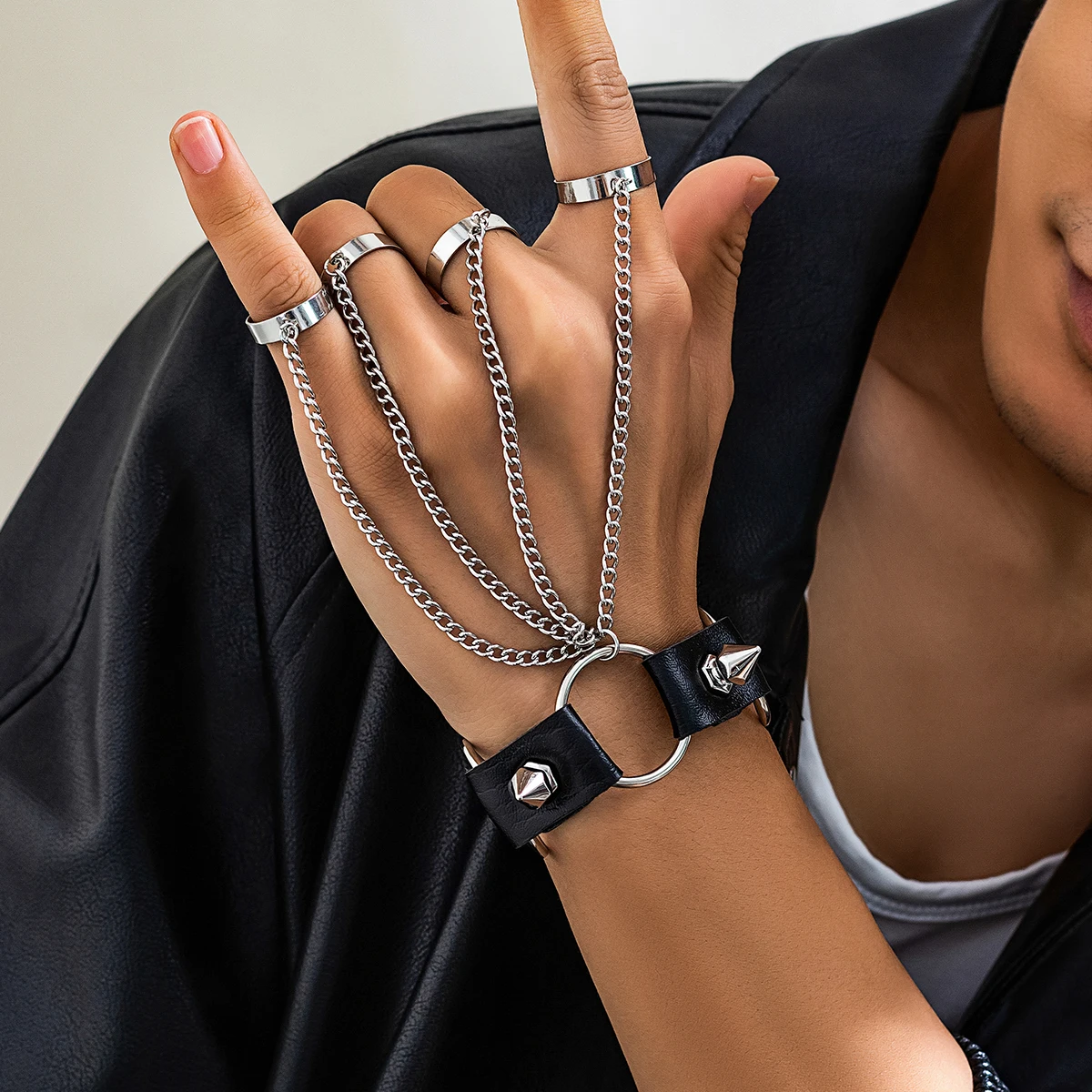 KunJoe Gothic Niet Schwarz Leder Armband Mit Finger Ring Punk Silber Farbe Kubanischen Kette Armreif Männer Halloween Schmuck