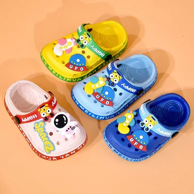 Neue Kinder Kinder Baby Jungen Mädchen Pantoletten Clogs Sommer Weiche Sohle Garten Strand Hausschuhe Sandalen Höhle Loch Baby Schuhe für Jungen Mädchen Image
