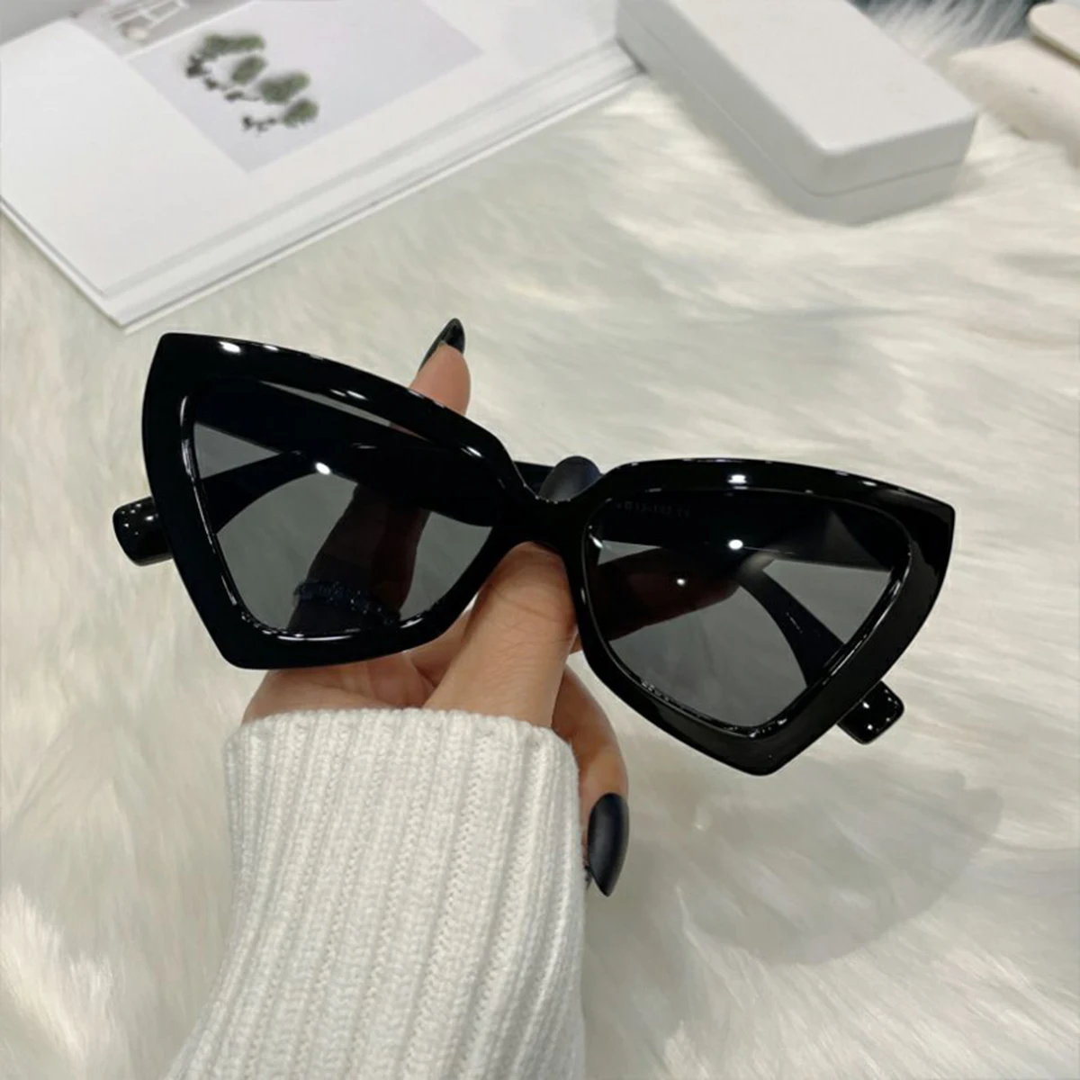Neue Dreieck Polygon Sonnenbrille Frauen Männer Vintage Brille Retro Cat Eye Sonnenbrille weibliche männliche Brille Brille für den Sommer Image
