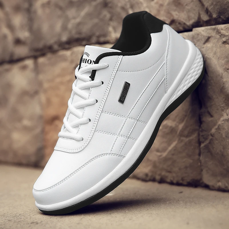 Neue Männer Schuhe Casual Schuhe Leder Lace-Up Casual Sport Schuhe Outdoor Tragen-Beständig Vulkanisierte Schuhe Hochwertige Männer schuhe