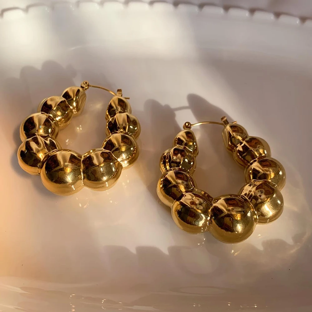 Vintage Punk vergoldet große runde Perlen klobige Creolen für Frauen leichte Edelstahl Creolen Statement Schmuck