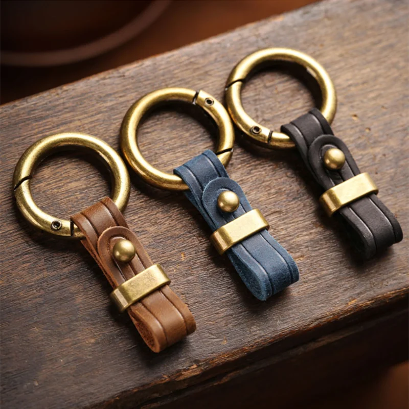 Titanlegierung Rindsleder Schlüsselanhänger Taille Gürtelschnalle Karabiner Autoschlüsselhalter Kleine Schlüsselringe als Geschenk Outdoor-Tool Image