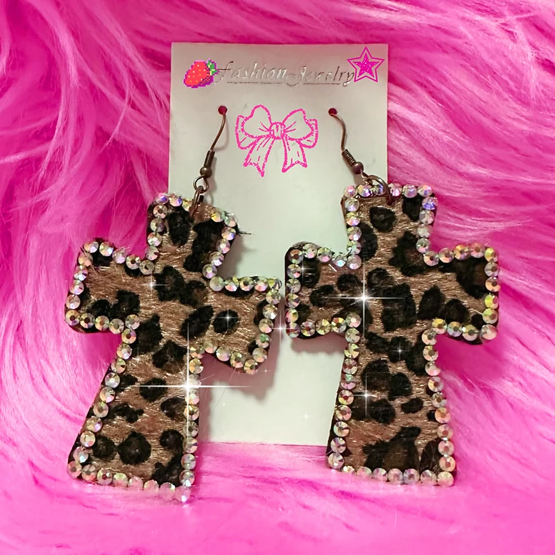 Y2K Glänzende Kristall Rosa Leopardenmuster Kreuz Ohrringe Sexy Charm Ohrring Zubehör Vintage Goth Schmuck Zubehör Punk