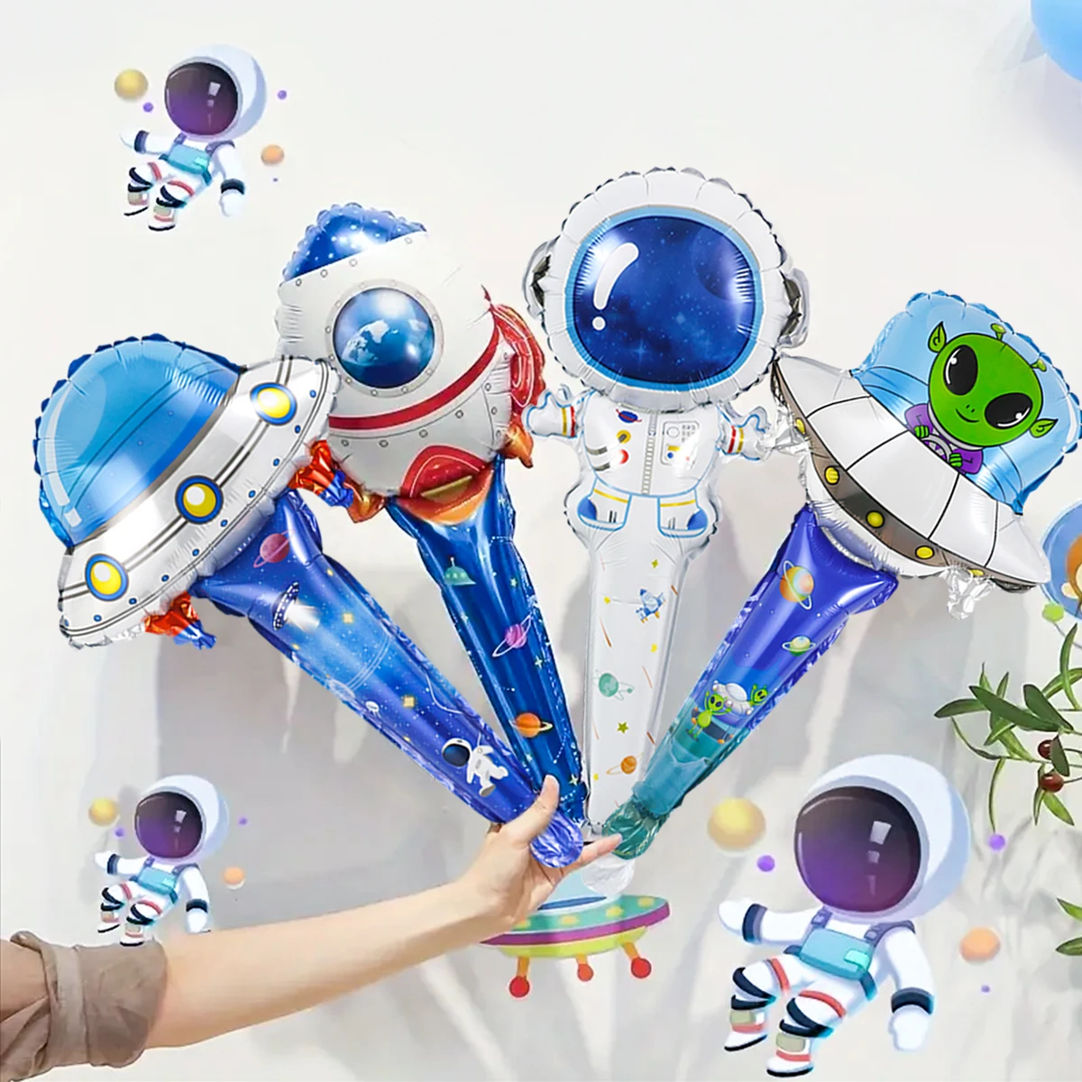 4 Stück Weltraum-Astronauten, UFO-Handballons aus Aluminiumfolie, geeignet für Geburtstags-Weltraumthemen, Outdoor-Event-Dekorationen Image