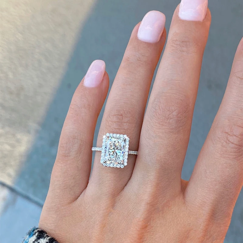 Huitan Heißer Rechteckiger Zirkonia-Ring für Frauen, einfache geometrische quadratische Fingerringe, Eheringe, Modeschmuck Image