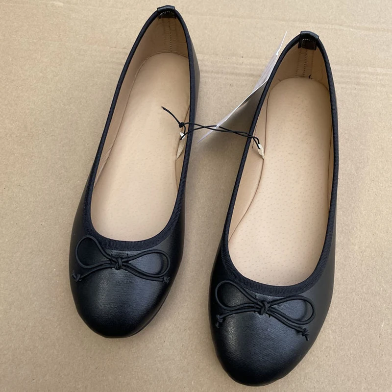 Elegante Ballerina-Damen-Schuhe mit flacher runder Zehenpartie und bequemer Slip-On-Damen-Loafer aus Leder mit einzelnen Pantoletten