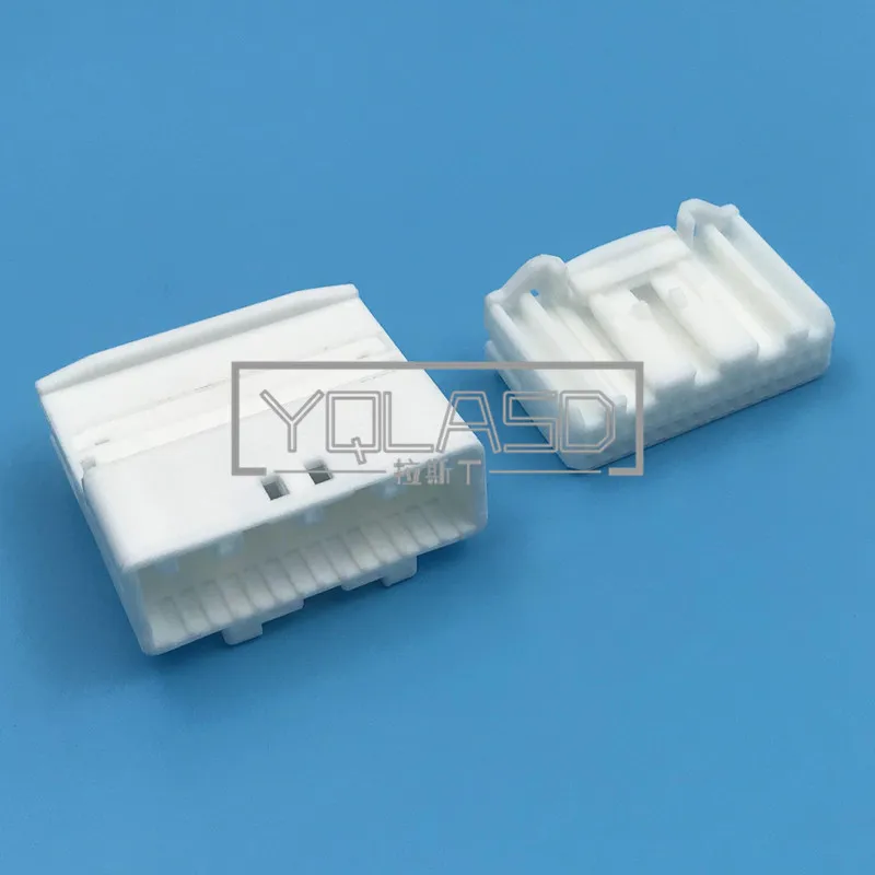 1 Satz 28-Wege-4. 3-1 4. 3-1 Kabelst ecker mit automatischer Buchse Wechselstrom baugruppe Kfz-Modifikation stecker Image