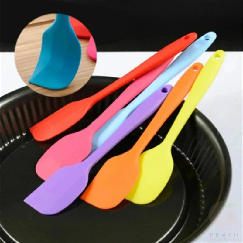 1PC Kleine Hitzebeständige Integrieren Griff Silikon Spooncolor Silikon Schaber Kuchen Creme Spachtel Messer Küche Backen Werkzeug