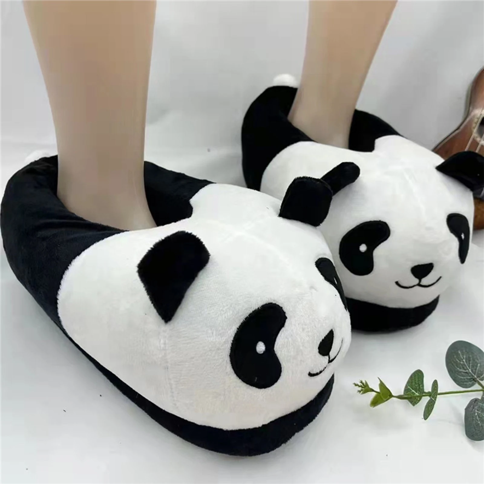 Erwachsene Unisex Cartoon Panda Hausschuhe Niedliche Plüsch Hausschuhe Winter Indoor Warm Lustig Einheitsgröße für Indoor Schlafzimmer Schuhe Home Hausschuhe