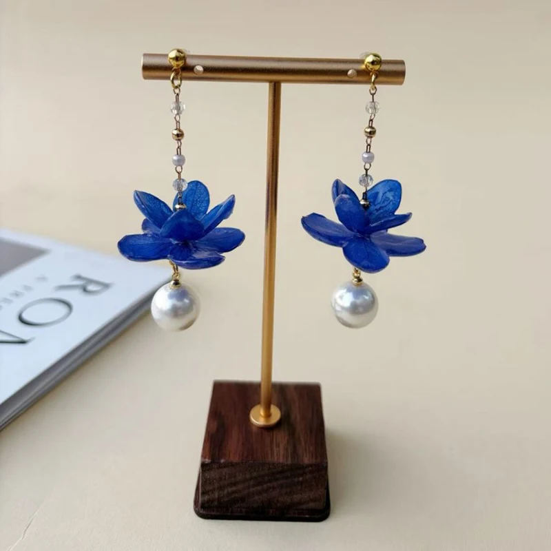 Einzigartiges Lotus-Design Natürliche Hortensien-Blumen Ohrringe Elegante Getrocknete Blumen Ohrringe Statement Lotus-Ohrringe Individuelle Verpackung