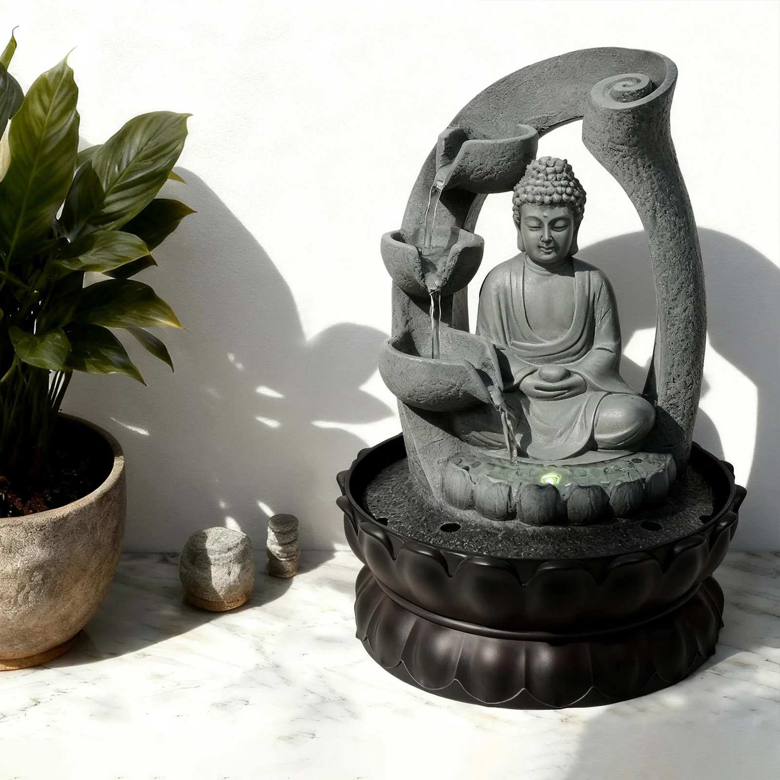 Buddha-Statue aus Kunstharz mit Wasserfall-Dekor, Tischbrunnen für Zen-Meditation, Asiatisches Wasserspiel für Zuhause, Büro, Schreibtisch, Wohnzimmer, Grau