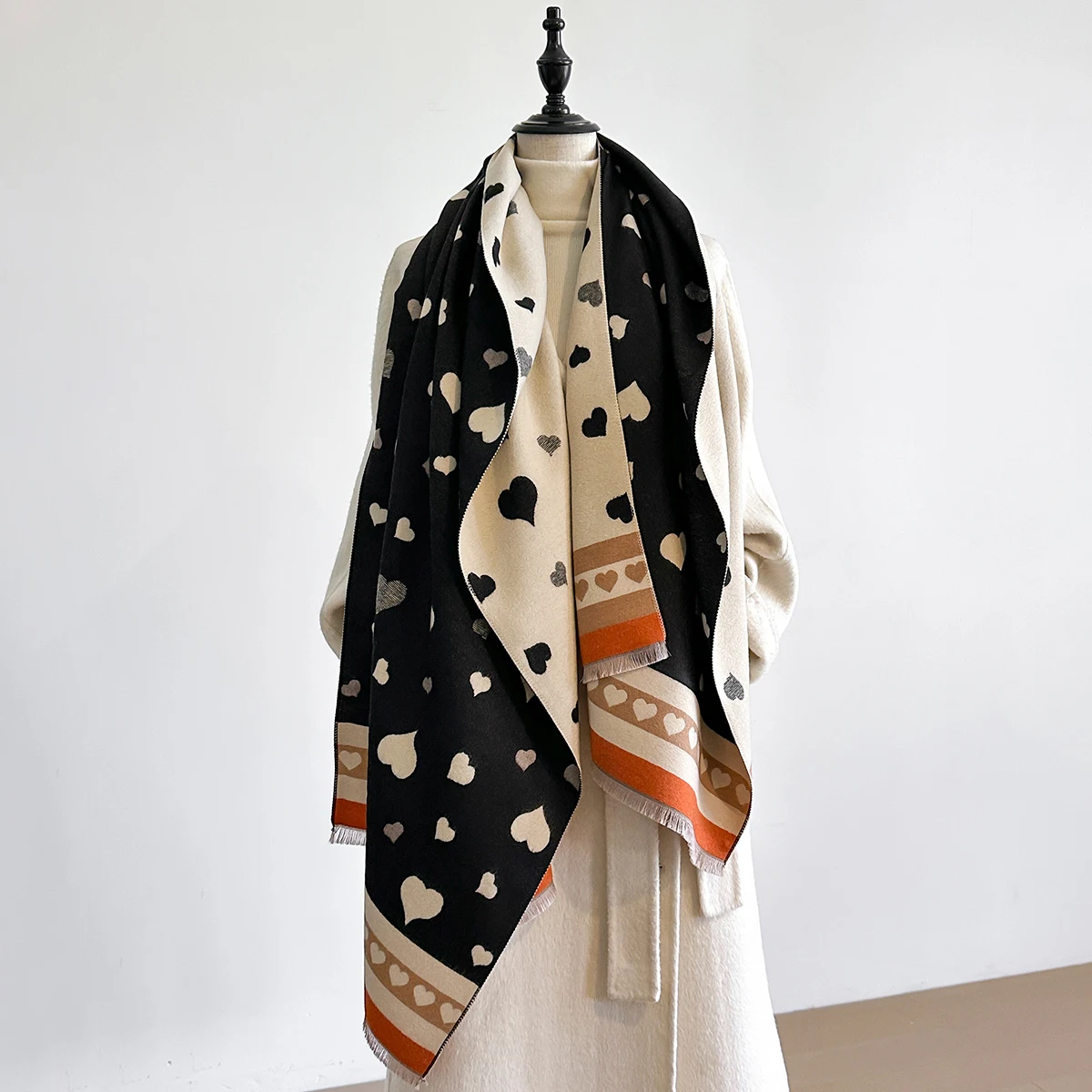 2025, entworfener warmer Kaschmirschal für Damen im Winter – modischer Schal, Halstuch, Pashmina-Kopftuch, Wickelponcho und Echarpe Image