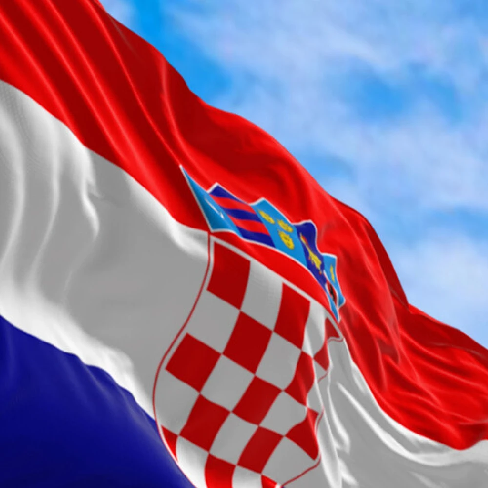 Kroatische Nationalflagge, 90 x 150 cm, hochwertiges Polyester, zum Aufhängen, HRV, Hrvatska Kroatien-Flagge zur Dekoration Image