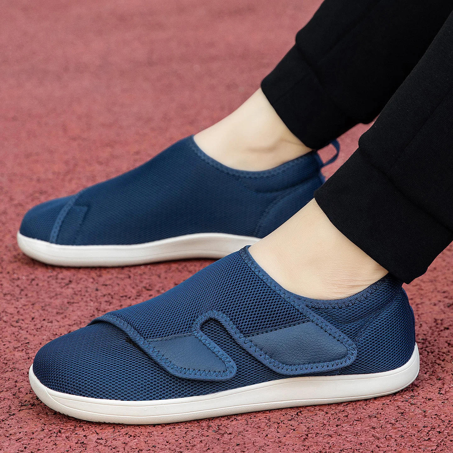 Neue Wanderschuhe für Damen und Herren, große Größen, rutschfestes Mesh, Klettverschlüsse, Seniorenschuhe, verbreitert, bequem, lässige Sportschuhe